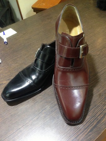 Cuerro becerro picado con hebilla